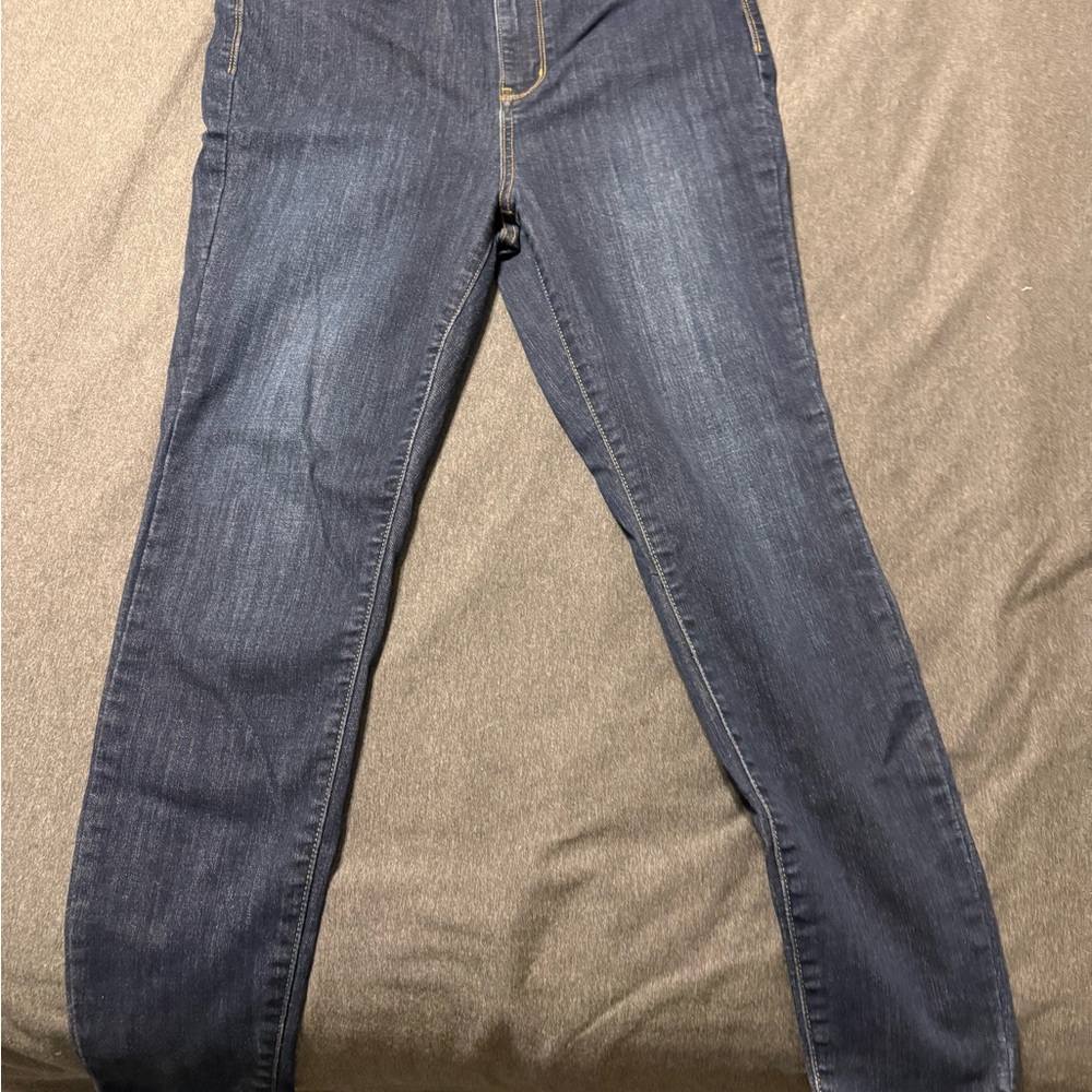 Judy Blue Dark Wash Skinny Jeans - cell phone pocket